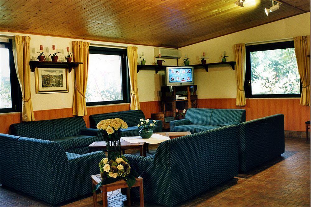 Complesso L'Oasi Hotel Aranova Екстериор снимка