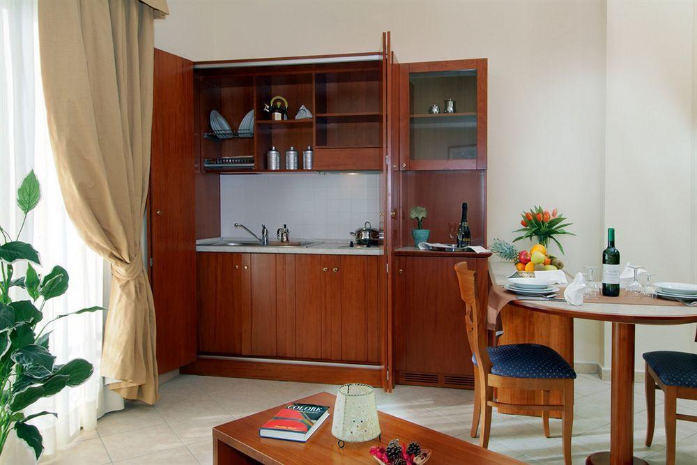 Complesso L'Oasi Hotel Aranova Екстериор снимка