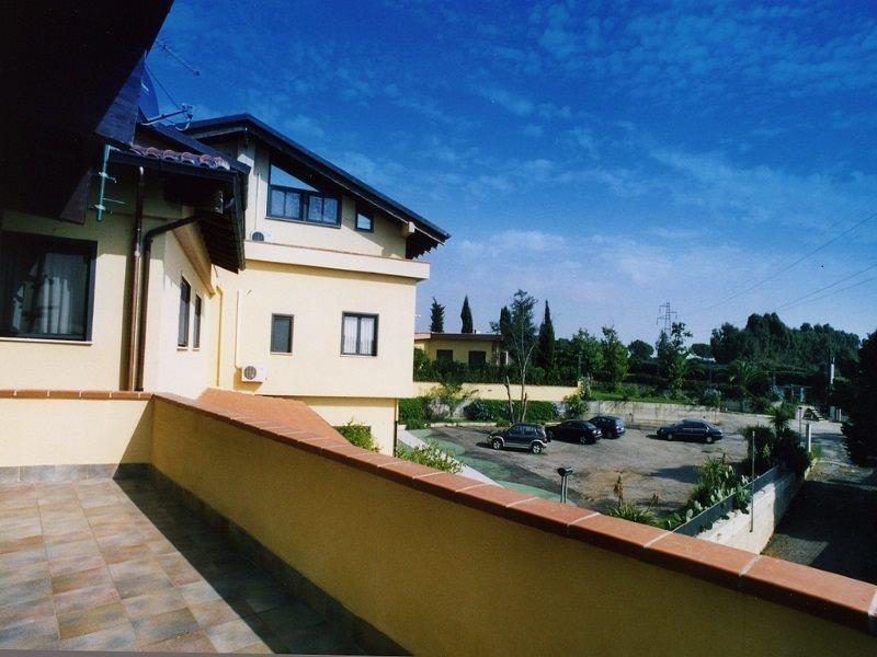 Complesso L'Oasi Hotel Aranova Екстериор снимка